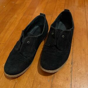 Women’s Suede Oxford Shoes